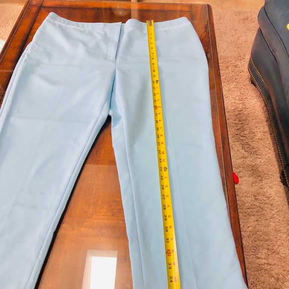 💙💙LIGHT BLUE CAPRIS PANT💙💙 - Picture 11 of 13